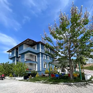  Apartahotel Paradise House